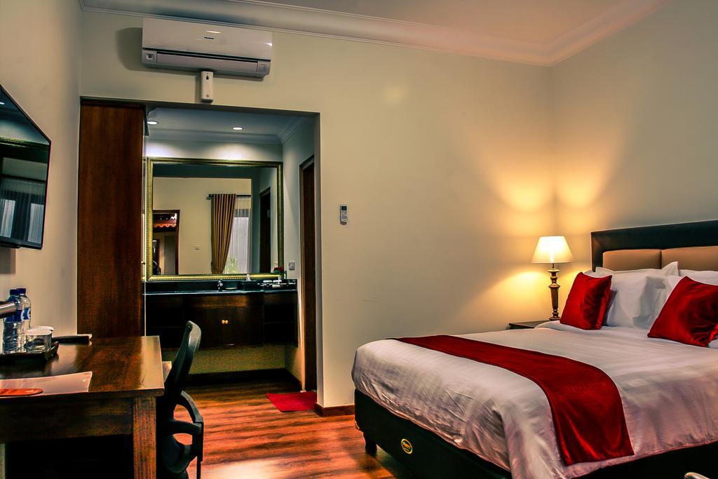 Griya Wijilan Syariah Hotel Yogyakarta Room photo