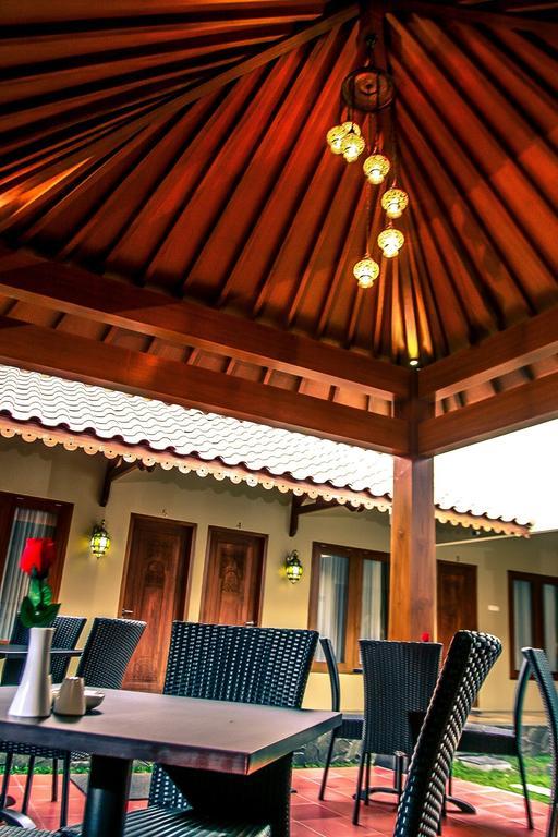 Griya Wijilan Syariah Hotel Yogyakarta Exterior photo